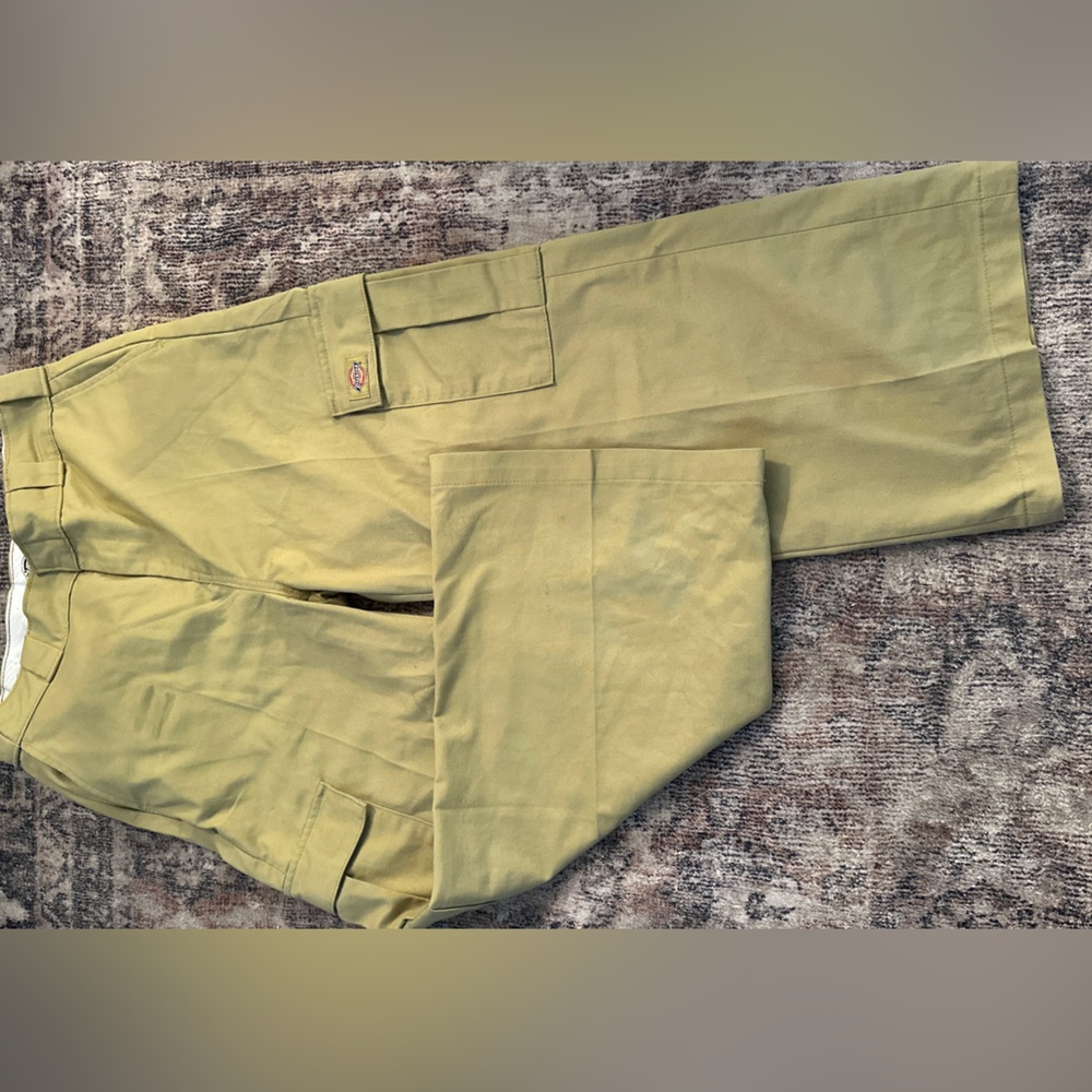 Dickies Green Cargo Pants Utilitarian Style